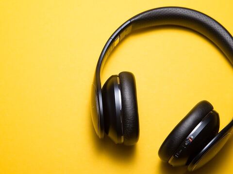Wireless Noise-Cancelling Headphones